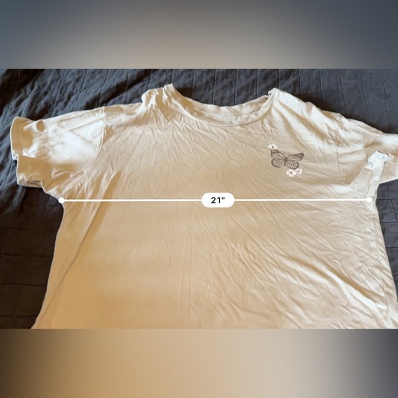Rebellious One Crop Tee Shirt XL Graphic Tee - Picture 4 of 5